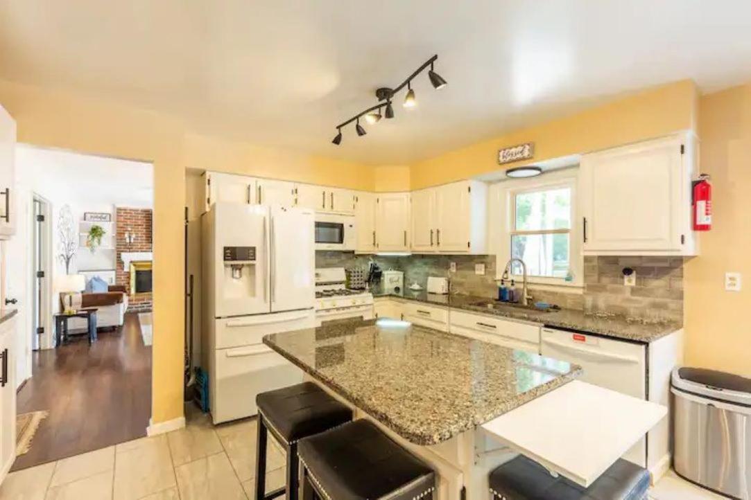 Lrge 5 Bedroom 9 Beds Near Dc-Pool, Hot Tub, Gym, Game Rm, Fire Pit Bowie Exterior foto